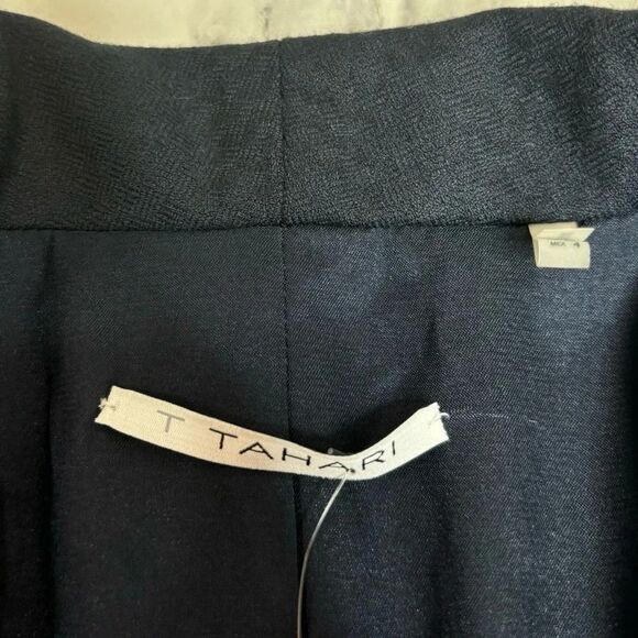 T Tahari Navy Blue Black Blazer Jacket size US 4 Career office wear - Picture 2 of 8